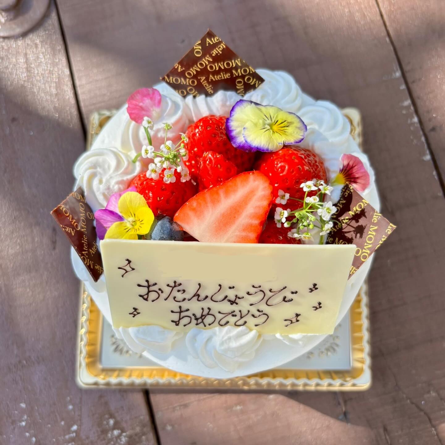 エディブルフラワーケーキで華やかに🌼