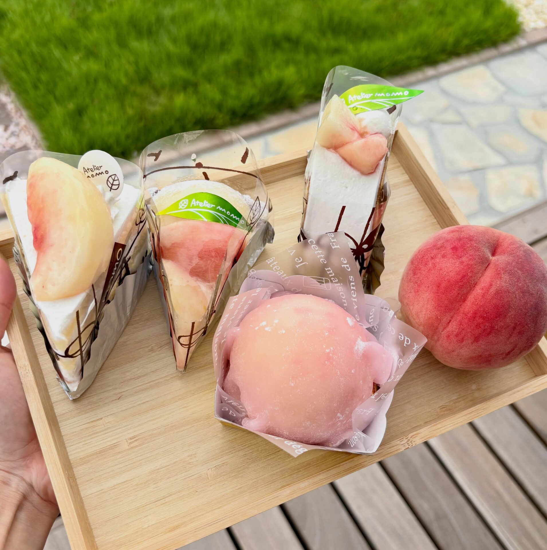 桃のケーキ、食べ納め！